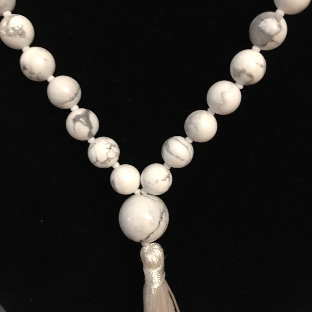 Howlite + Quartz Mala - Picture 2 of 4